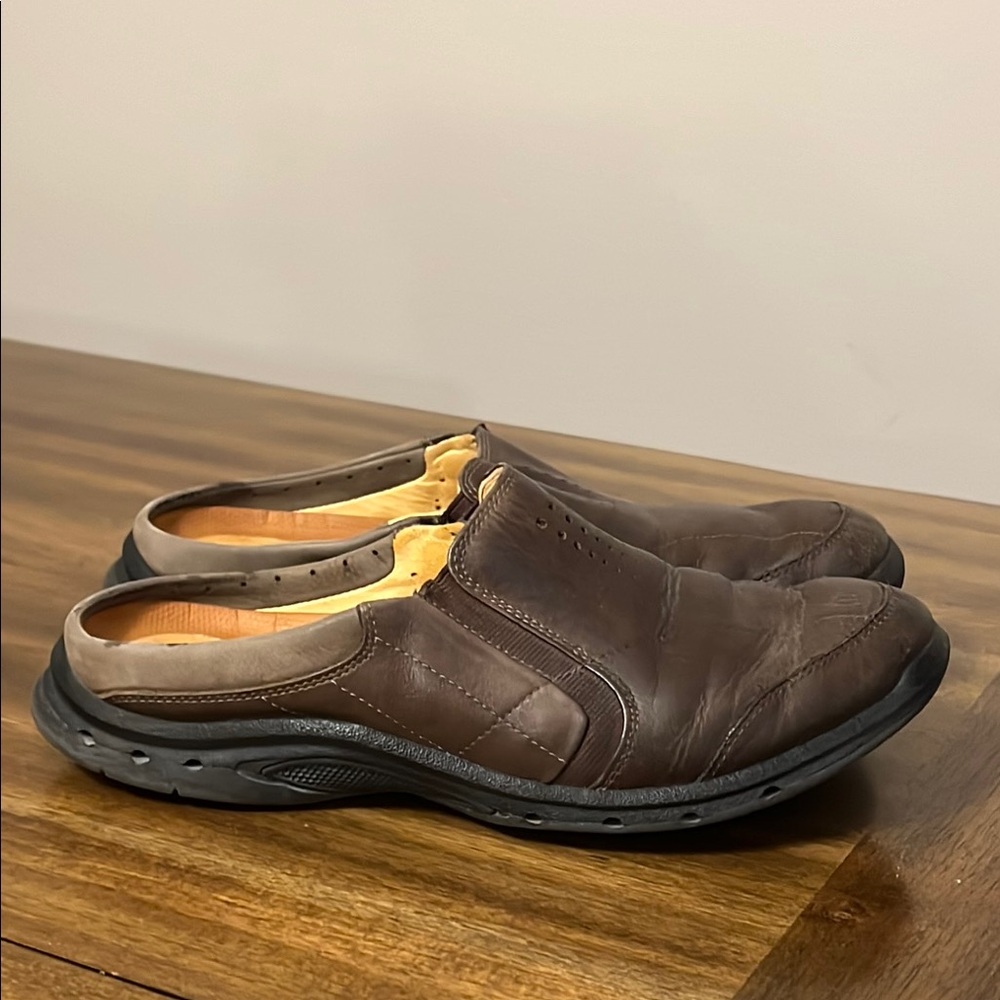 Clarks Unstructured Brown Slip On Slides Shoes Wo… - image 1